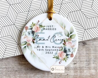 Personalised Just Married Wedding gift Mr & Mrs Wedding Blue Blush Geometric Greenery Ceramic or Acrylic Round Decoration Ornament Keepsake