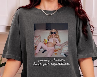Funny Pregnancy Announcement Shirt,expecting mom gift,pregnant friend gift,mom to be shirt,announcing pregnancy to family,pregnancy reveal