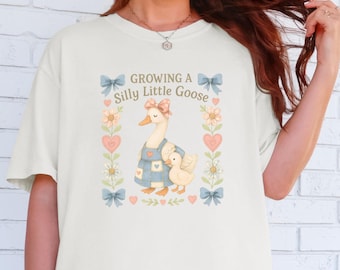 Silly Goose Pregnancy Shirt,growing a silly goose,First Time Mom Gift,Comfort Colors Pregnancy Shirt,Expecting Mom Gift,mama goose shirt