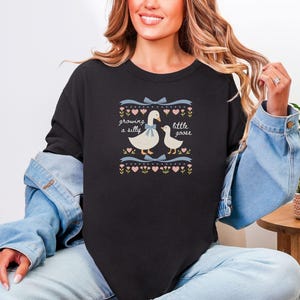 Silly Goose Pregnancy Shirt,Pregnancy Announcement to Husband, First Time Mom Gift,Comfort Colors Pregnancy Shirt,Expecting Mom Gift Black