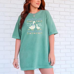Silly Goose Pregnancy Shirt,Pregnancy Announcement to Husband, First Time Mom Gift,Comfort Colors Pregnancy Shirt,Expecting Mom Gift Light Green
