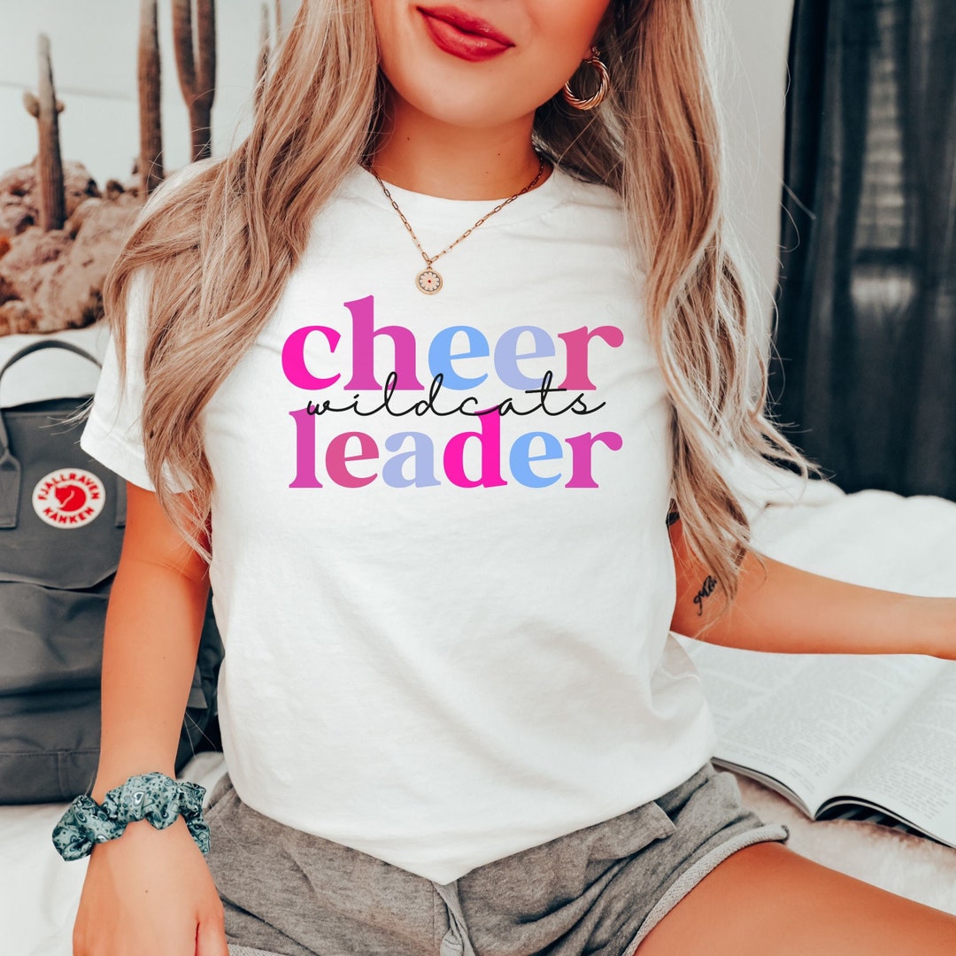 T-shirt con stampa cheerleader
