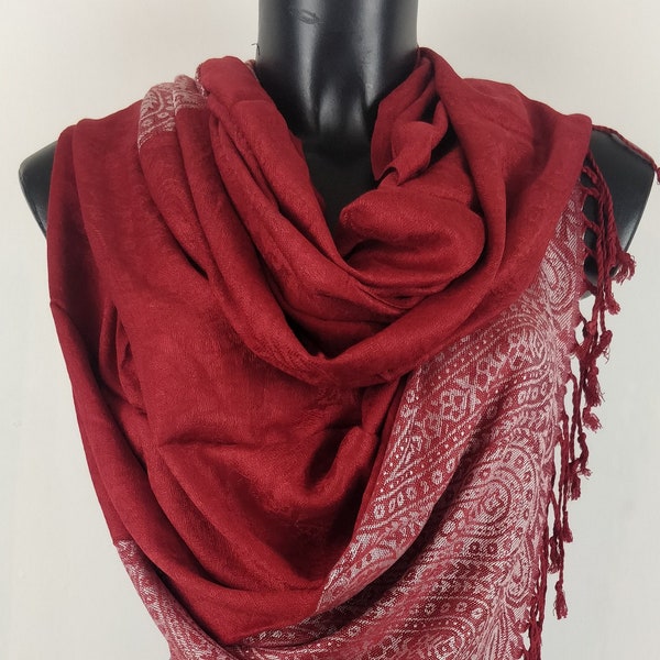 Pashmina Vaisana en viscose. Bicolore avec motifs paisley rouge et blanc