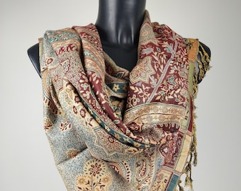 Vintage Hantra pashmina in viscose. Reversible scarf with multicolored paisley patterns.