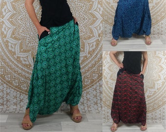 Cotton Haria pants. Harem pants / Adjustable skirt pants with pockets. Green/blue/black and red geometric print.