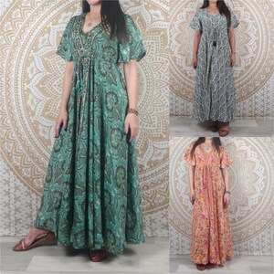 Sahjana long dress in Indian silk. Adjustable and flared short-sleeved bohemian dress. Green, brown/white, black/floral ethnic print