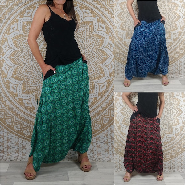 Haria-Hose aus Baumwolle. Haremshose / Verstellbare Rockhose mit Taschen. Geometrischer Druck in Grün/Blau/Schwarz und Rot.