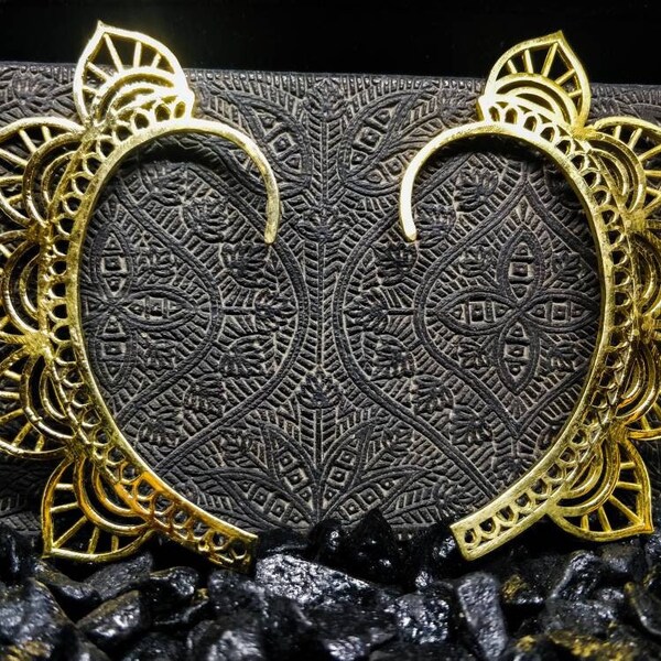 Mandala ear cuff. Boho ear cuff in brass/silver plated brass.
