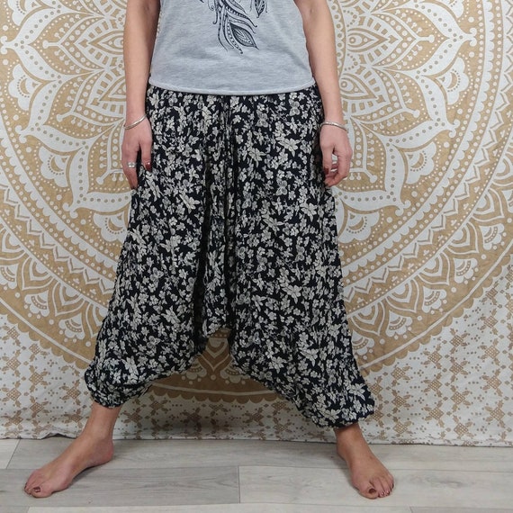 Amazon.com: Harem Pants Unisex Genie Men Woman Trouser Yoga Boho Gypsy  Hippie Pants White Ethnic : Clothing, Shoes & Jewelry