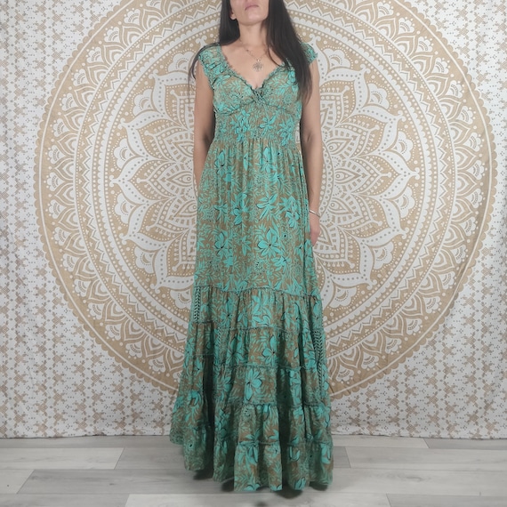 STELLACOUTURE indian gown type embroidered sequence stone worked India |  Ubuy