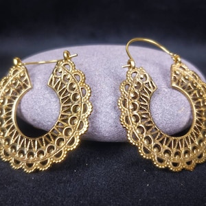 Boho earrings. Ethnic hoop earrings in brass / silver-plated brass.
