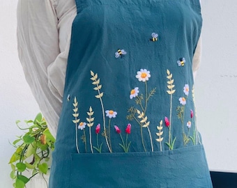 Personalized Hand Embroidered Apron Women, Wildflowers Garden Embroidered Apron, Linen Apron, Gardening Apron,Kitchen Apron, Bee Apron