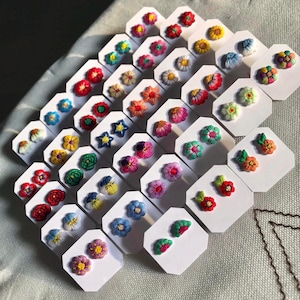 Hand bestickter Ohrring, handgemachter Ohrring, benutzerdefinierte bestickter Ohrring, Boho Ohrring, Stickerei Schmuck, handgemachtes Geschenk, Geschenk für sie