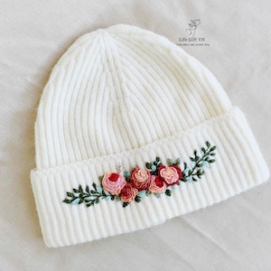 Hand Embroidered Floral Beanie, Custom Beanie, Wool Hat, Warm Hat, Boho beanie, Winter hat, Knitted Beanie, Handmade Hat, Christmas gift
