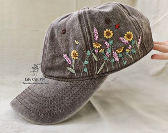 Chapeau marguerite jaune et abeille brodée à la main, casquette de baseball personnalisée, chapeau brodé à la main personnalisé, broderie florale vintage, chapeau pour femme