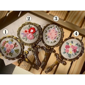 Floral Embroidered Compact Mirror, Flower Pocket Mirror, Makeup Mirror, Antique Compact Mirror, Vintage Vanity Hand Mirror, Bridesmaid Gift