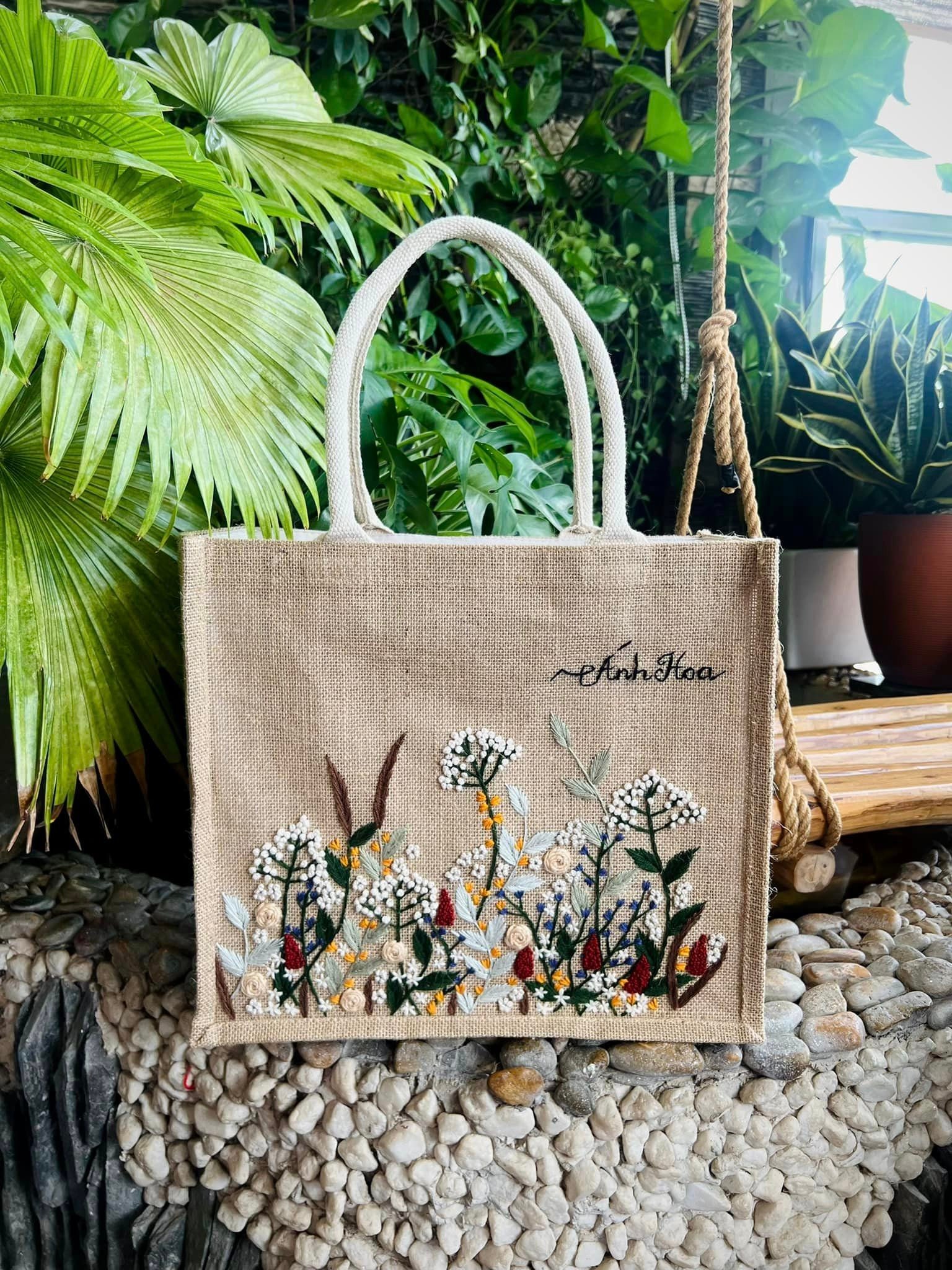 Floral Daisy Garden Jute Bag, Hand Embroidered Bag, Cute