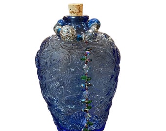 vintage Glass Cobalt Blue Seashell Design Bottle avec accent de perles