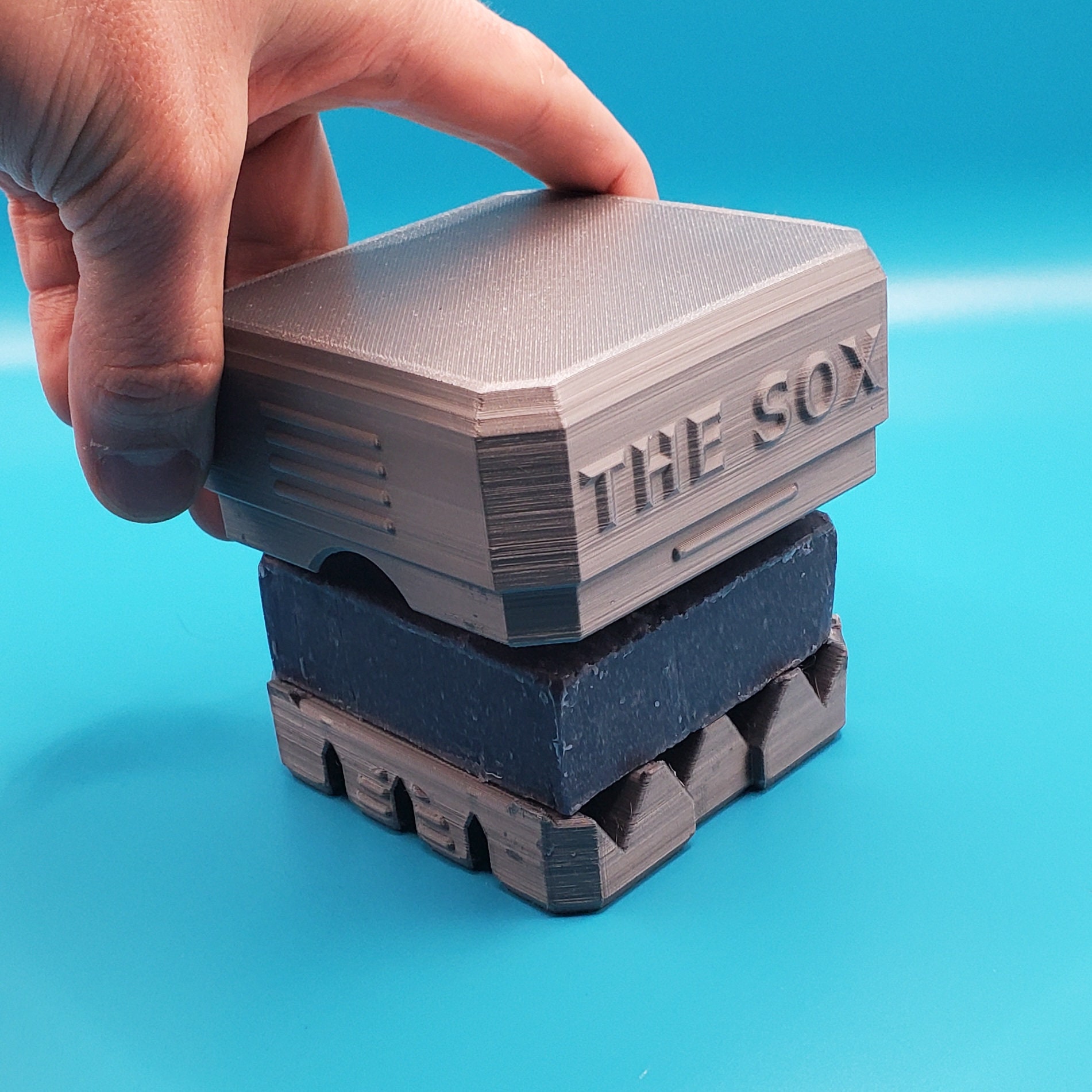 Low Profile Soap Box Compare to Dr. Squatch Soap Saver Travel Case