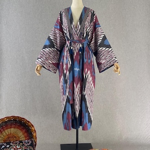 Baumwoll Unisex Chapan / Usbekische Ikat Jacke / Violett Blau Boho Mantel / Ethno Abaya / Stammes-Kaftan Robe / Boho Kimono / Handgefertigter Stoff aus Usbekistan