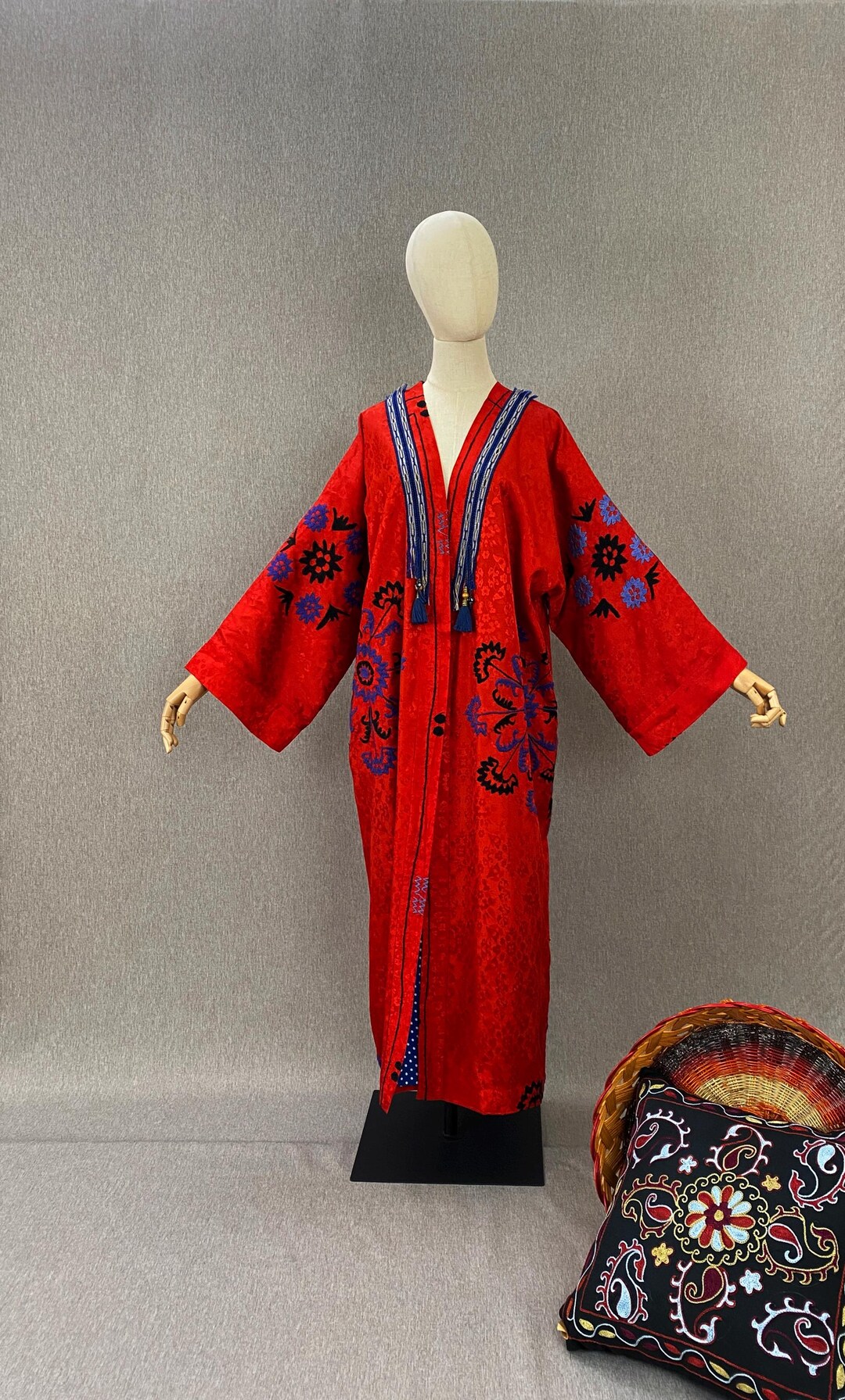 Chapan Robe Vintage Hand Embroidered Suzani Chapan / Boho Uzbek Robe / Ethnic ...
