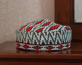 Uzbek hand embroidered skull-cap hat/Ethnic kufi hat/Handmade traditional cap/Muslim islamic skullcap/Unisex boho hand embroidery head wear