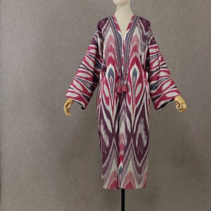 Rosa Ikat Chapan / Handgemachte Usbekische Baumwolljacke / Unisex Kimono Mantel / Ethnische Ikat Robe / Boho Kaftan