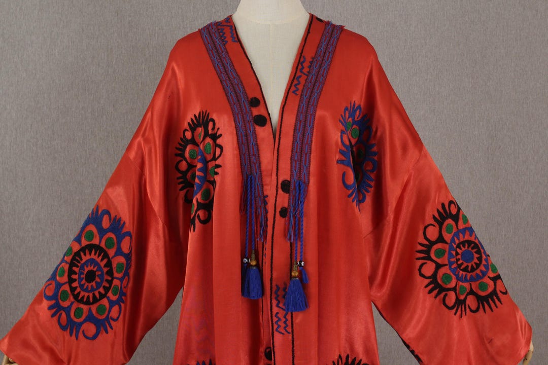 Chapan Robe Luxury Vintage Suzani Chapan Robe/uzbek Ethnic Kaftan Kimono Coat/hand ...