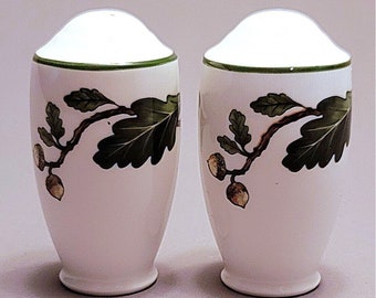 Vintage Pfaltzgraff "Oak Leaves" Salt and Pepper Shakers Discontinued Rare