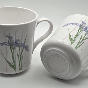 Shadow Iris Corelle Coffee Mugs Set of 2 Vintage Floral Corning USA