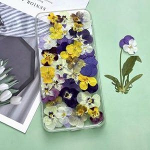 20 pensées pressées ; alto pressées ; Fleurs jaunes pressées ; fleurs de pensée pressées pour résine/créations artistiques/bricolage/bijoux/époxy/cartes/bougies LH