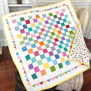 Handmade Postage Stamp Baby Quilt: Colorful Prairie Points Play Mat (39 x 39in)
