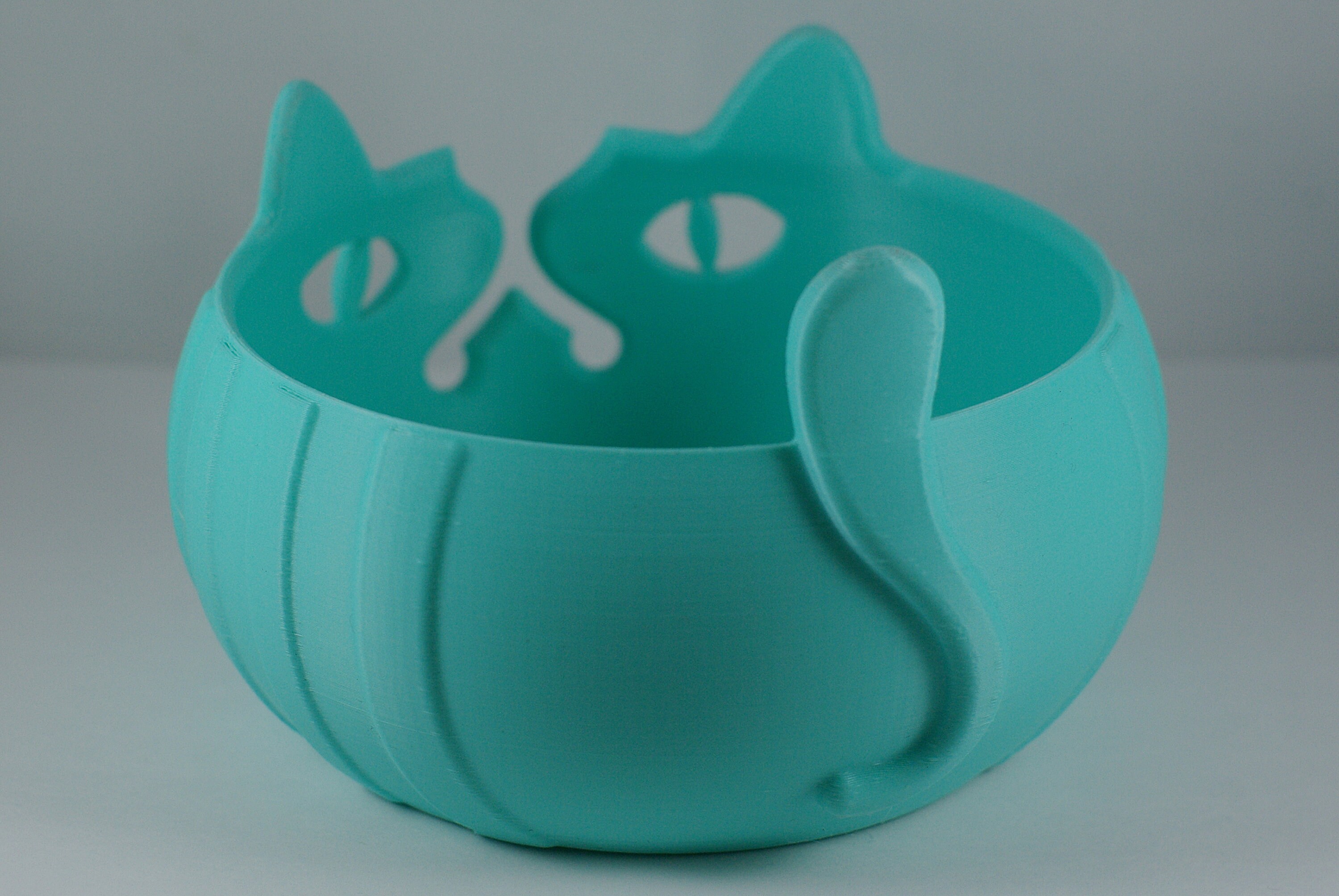 Yarn Bowl 3D Printed Exotic Cat Design Crochet Knitting Storage Medium