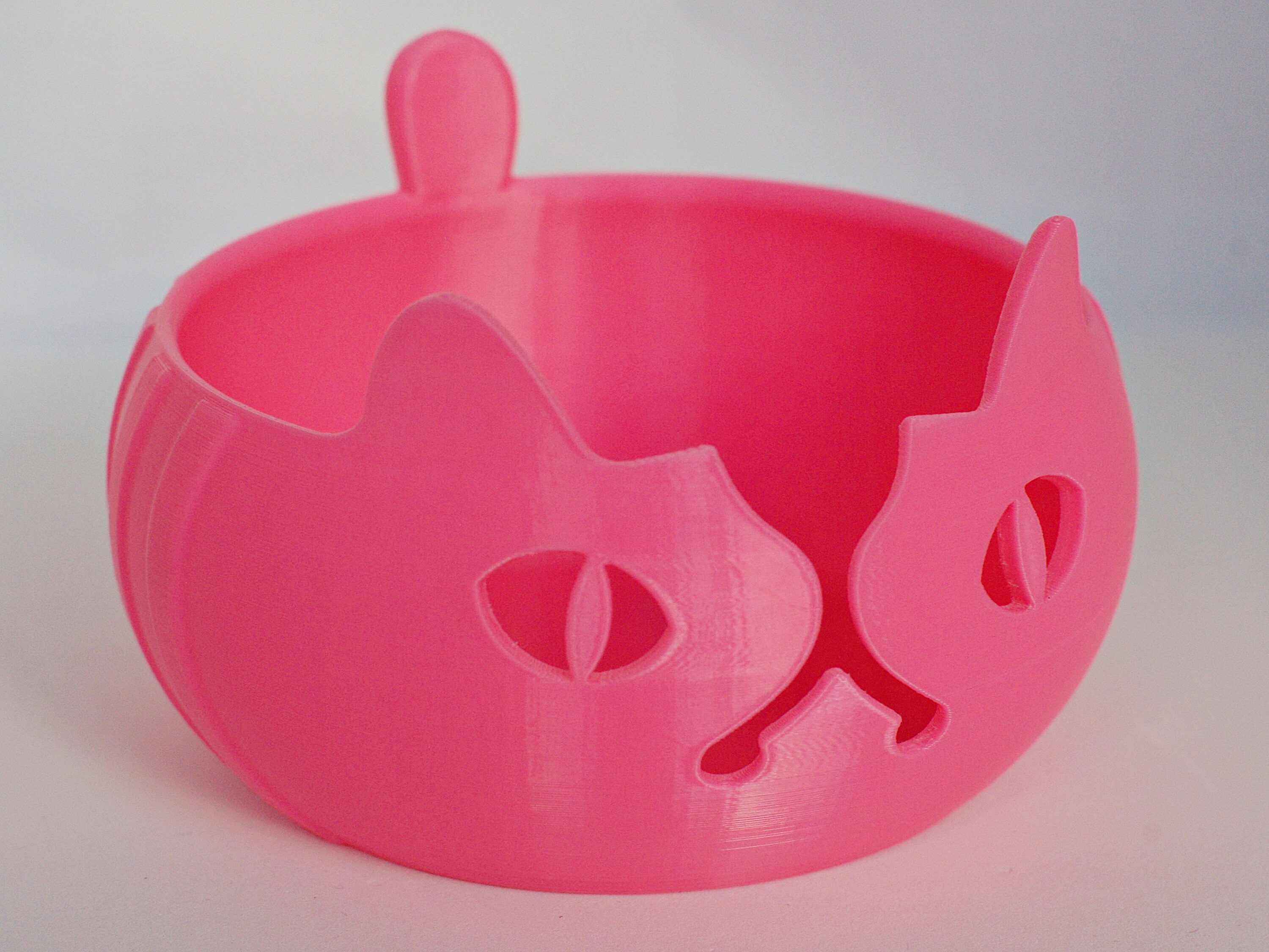 Yarn Bowl 3D Printed Exotic Cat Design Crochet Knitting Storage Medium
