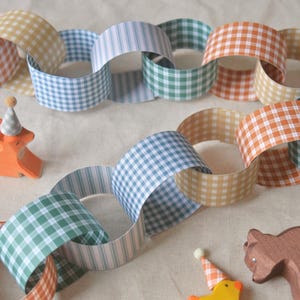 DIY Plaid Paper Chain Kit | 2.5m Birthday Garland 50 paper chains strips