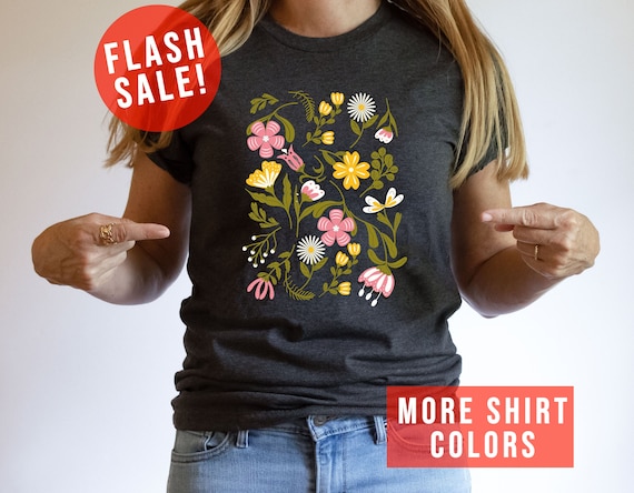Colorful Flower Shirt, Flower Mama Gift, Gift For Mother's Day, Flower Lovers Shirt, Gardening Mama Tee, Plant Lover T-Shirt, Cute Bloom Tee