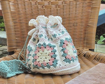 Crochet Bag, Granny Square Bag, Cute Bucket Bag, Fall handbag, Flower Crochet Bag, Handmade Crochet Purse, Gift for Friend, Gift for Her