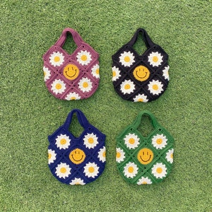 Crochet Crossbody Bags, Cute Crossbody Bag, Crochet Daisy Bag, Gift for Friend, Handmade Crochet purse, Granny Square Bag, Summer Bag image 10