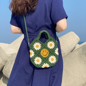 Crochet Crossbody Bags, Cute Crossbody Bag, Crochet Daisy Bag, Gift for Friend, Handmade Crochet purse, Granny Square Bag, Summer Bag image 4