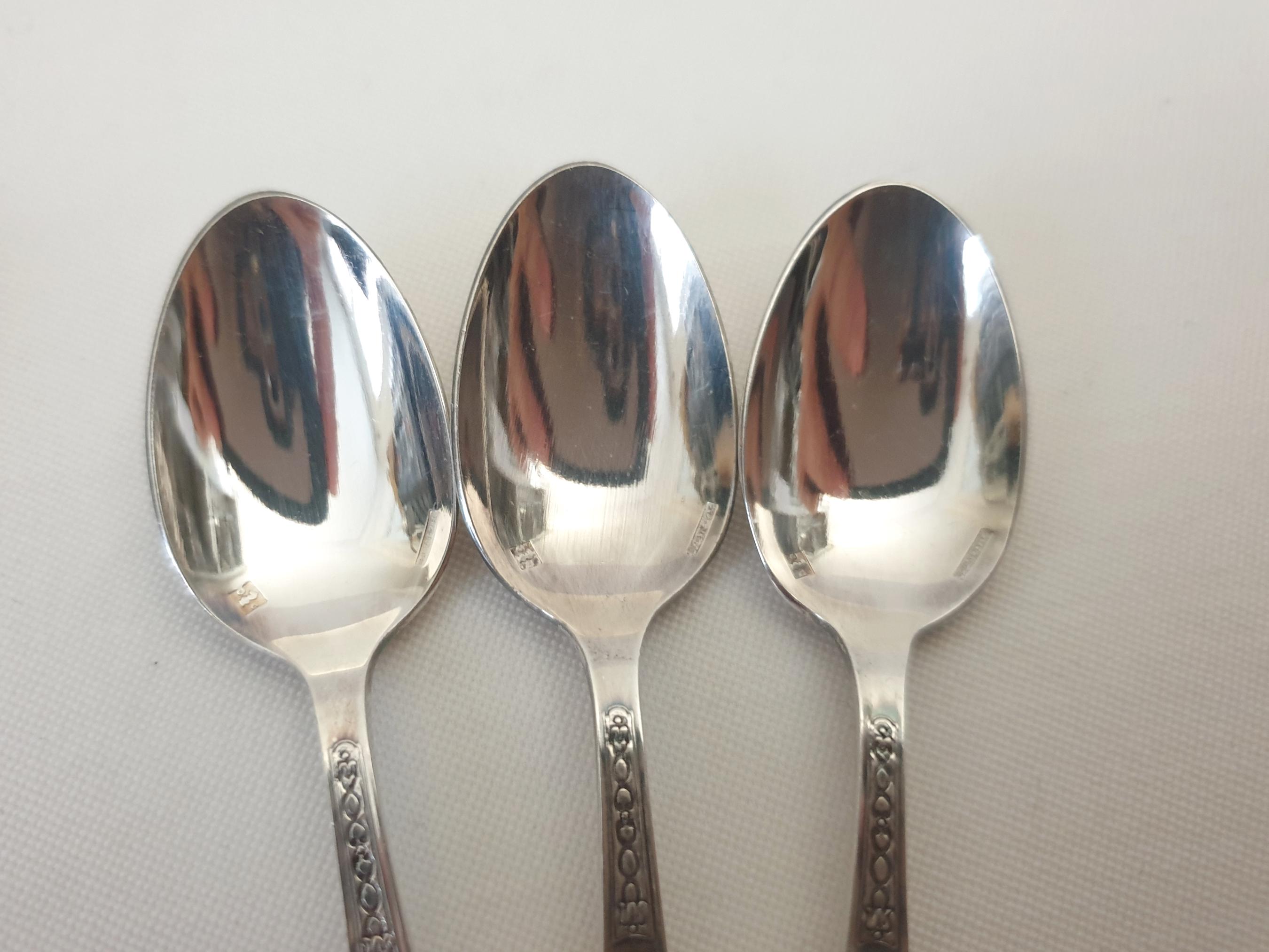 Lot De 12 Petites Cuillères à Moka Christofle – Modèle Villeroy – Argenté – Occasion