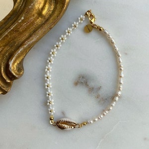 Daisy anklet with shell • Shell necklace • Summer jewelry • Anklet with pearls and flowers • Pearl jewelry • Beach anklet • Pearl necklace