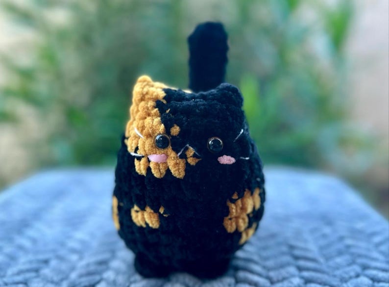 Crochet Cat Plushie, soft chubby kitty stuffed animal Tortie
