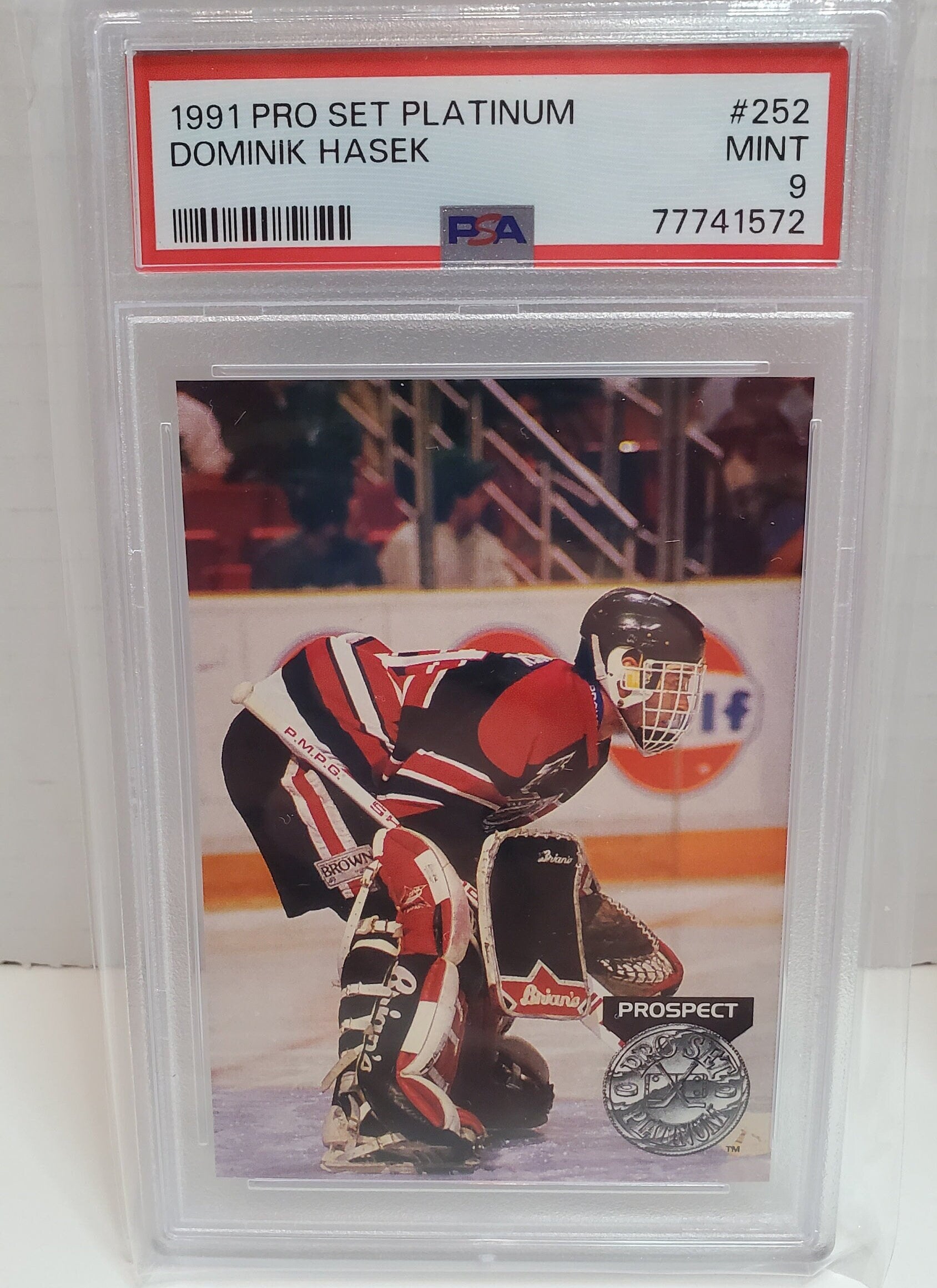 1991/92 Pro Set Platinum Hockey - Dominik Hasek Rookie RC #252 PSA