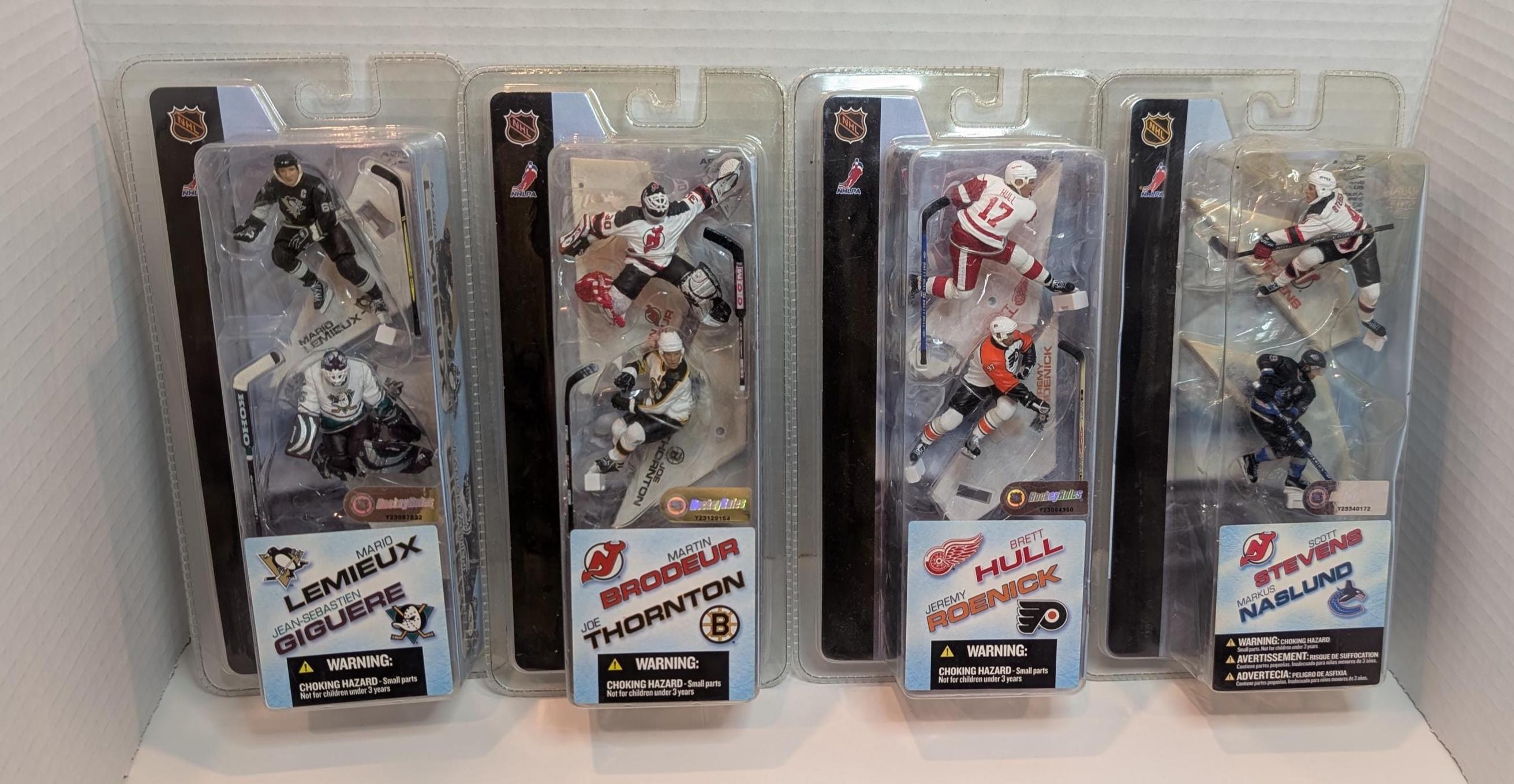 2004 Mcfarlane NHL Hockey Action 4 Mini 3