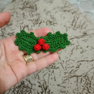 Crochet Holly Berry Pattern | Christmas Leaf Applique | Digital Download image 7