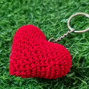 Gehäkelter Herz Schlüsselanhänger: Amigurumi Taschenanhänger, Valentinstag, Geschenk
