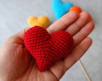Crochet Heart Keychain Pattern: mother's day gift