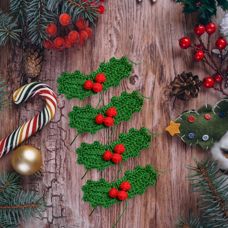 Crochet Holly Berry Pattern | Christmas Leaf Applique | Digital Download image 4