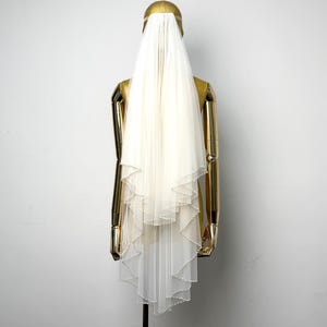 Ivory Bridal Veil,Beaded wedding veil,Pearl bridal veil,Blush veil,Veil with Comb,Cathedral veil,Fingertip Veil,Delicate Edge Veil,