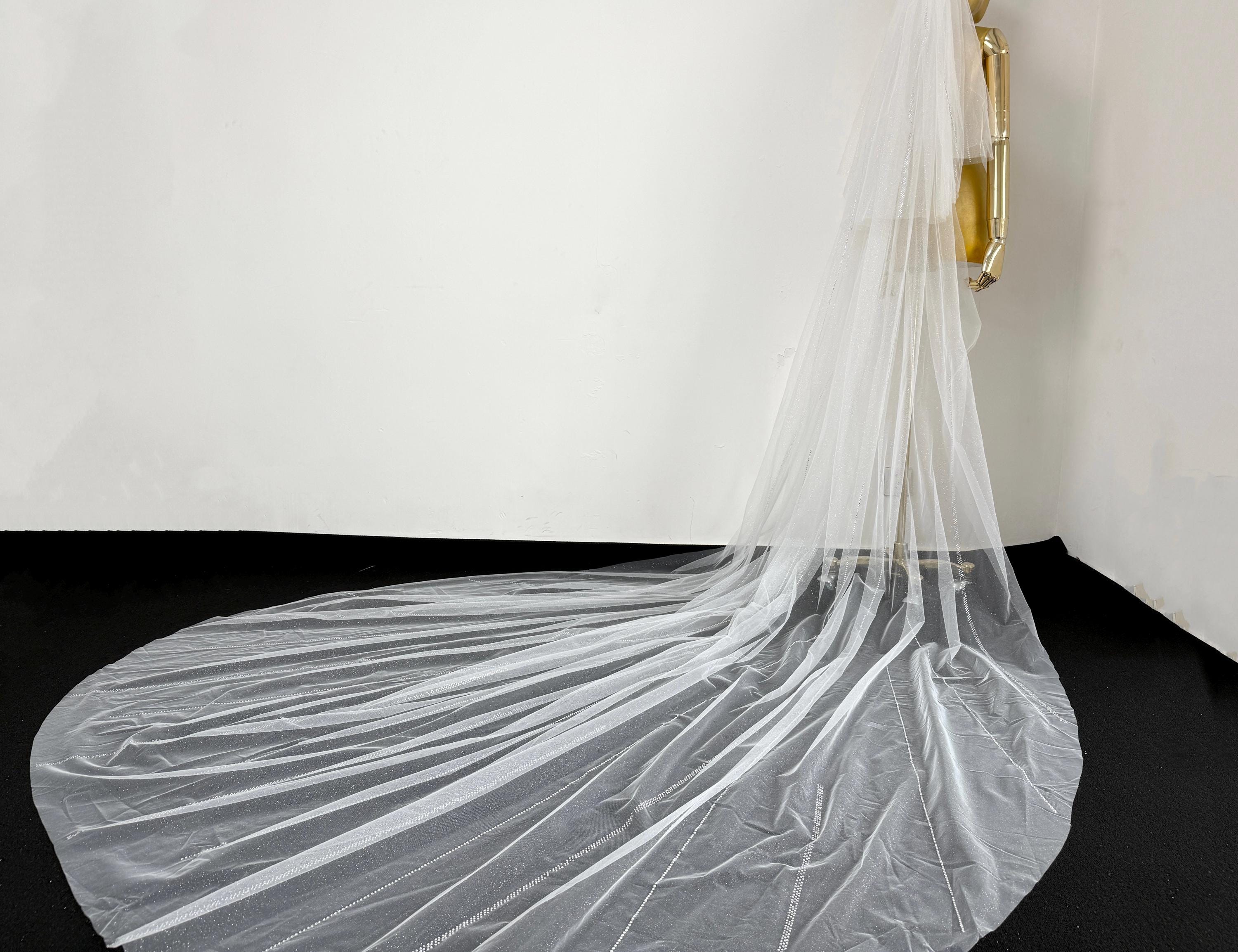 Glitter Veil with Blusher w. comb Glitter Bridal Bride floor 80” Glitter wedding veil – VeroBride main image 3